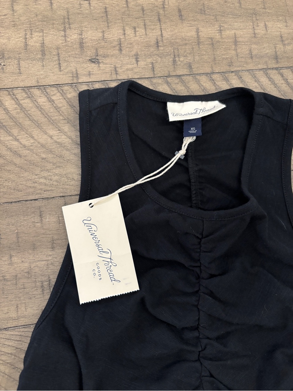 Universal Thread Black Ruched Tank Top - Picture 3 of 4